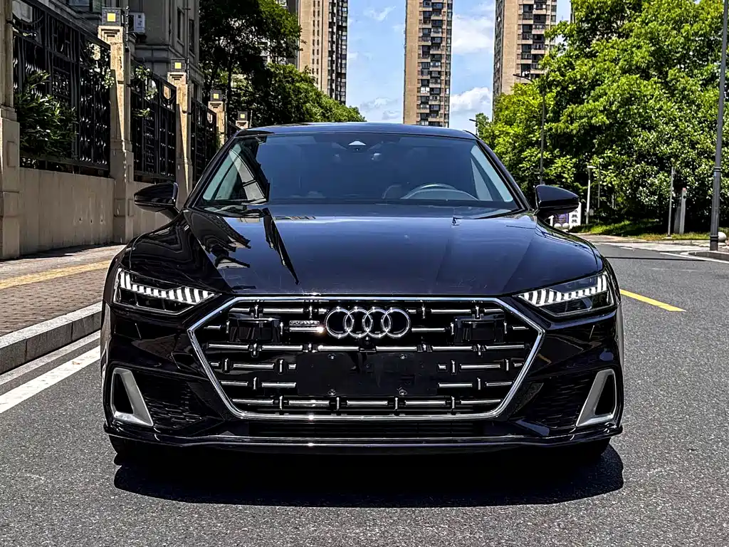 Audi A7L 2022 55 TFSI quattro S-line