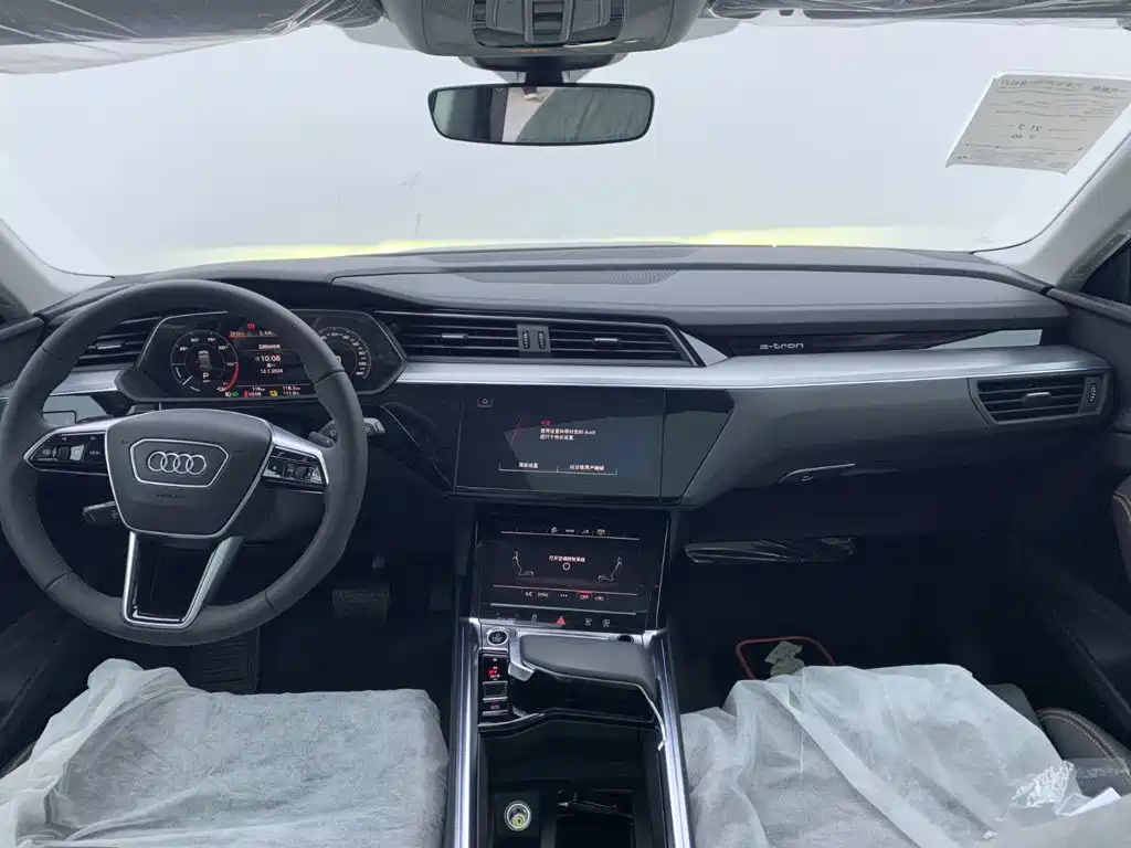 Audi e-tron — миниатюра 17