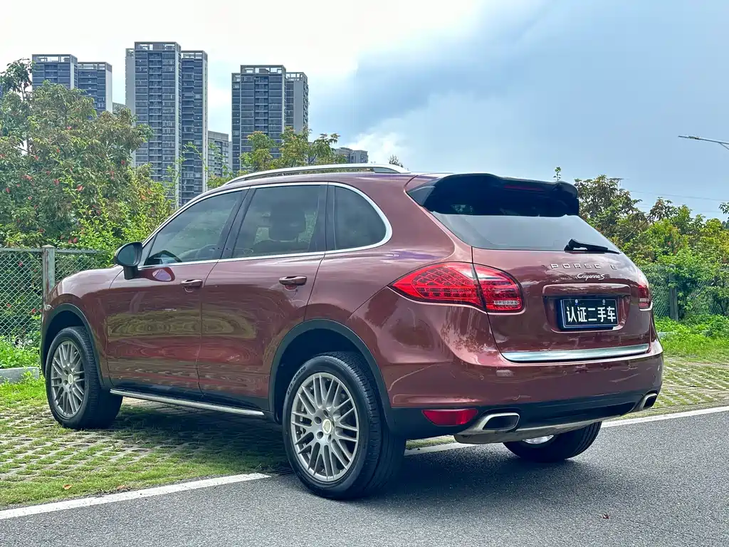 Porsche Cayenne 2011 Cayenne S 4.8L