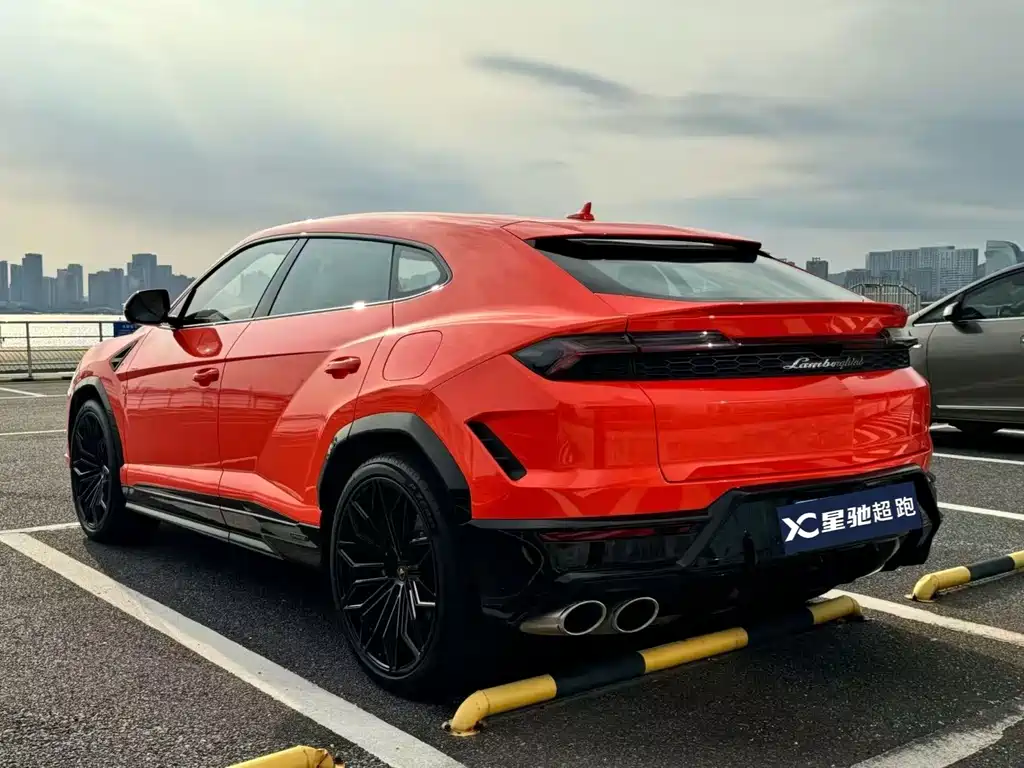 Lamborghini Urus SE — фотографии объявления, Фото 6