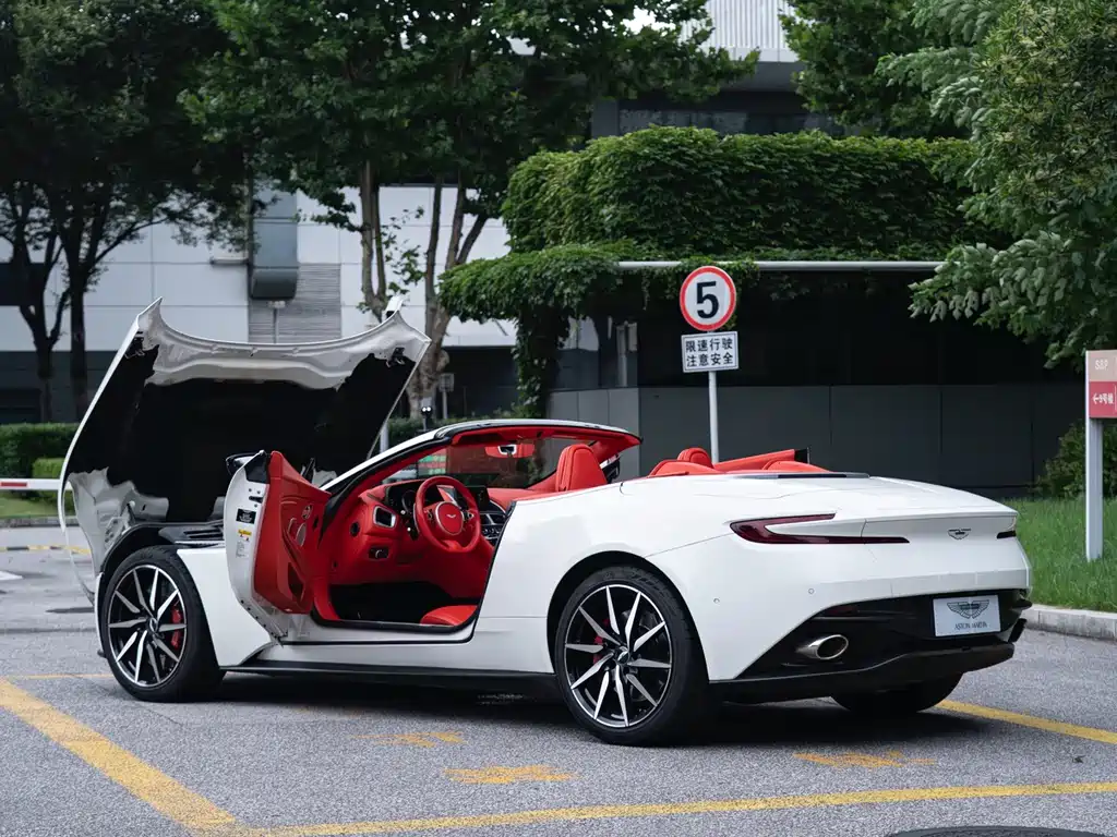 Aston Martin DB11 2020 4.0T V8 Volante