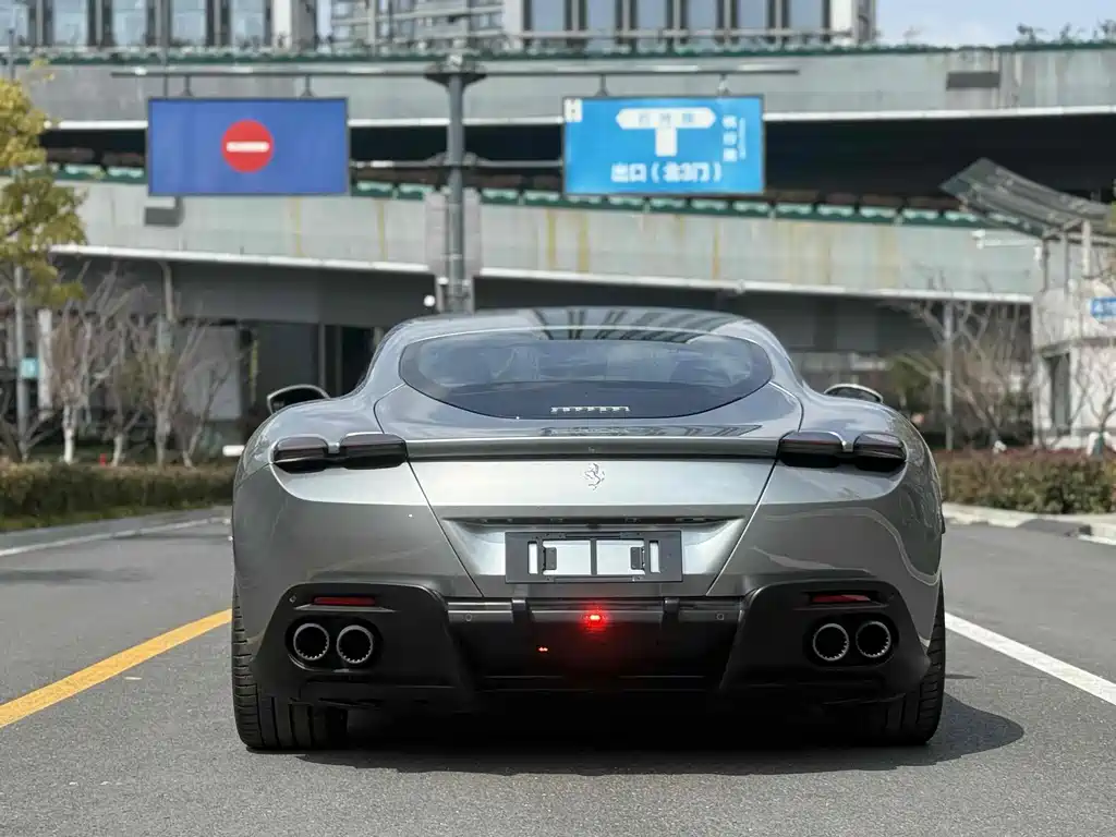 Ferrari Roma 2020 3.9T V8