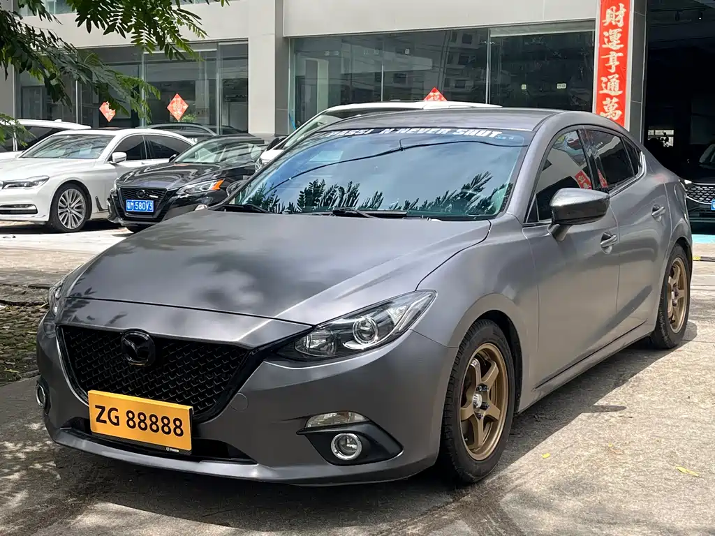 Mazda 3 Axela 2014