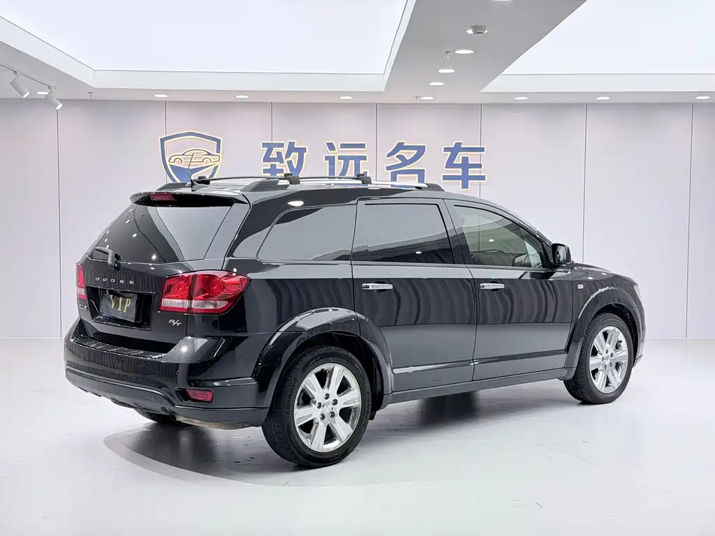 Dodge Journey — миниатюра 6