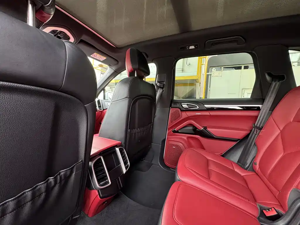 PORSCHE CAYENNE NEW ENERGY