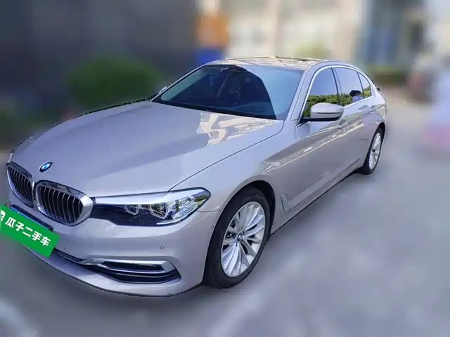 BMW  5 SERIES 2019
