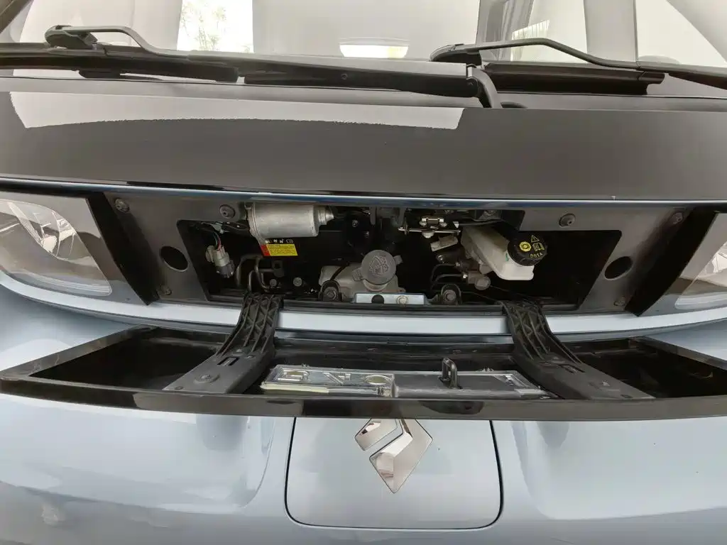 Baojun E300 — миниатюра 6