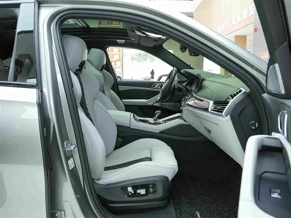 BMW X6 M — миниатюра 13