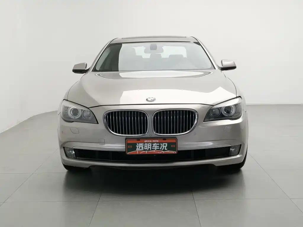 BMW 7 Series — миниатюра 3