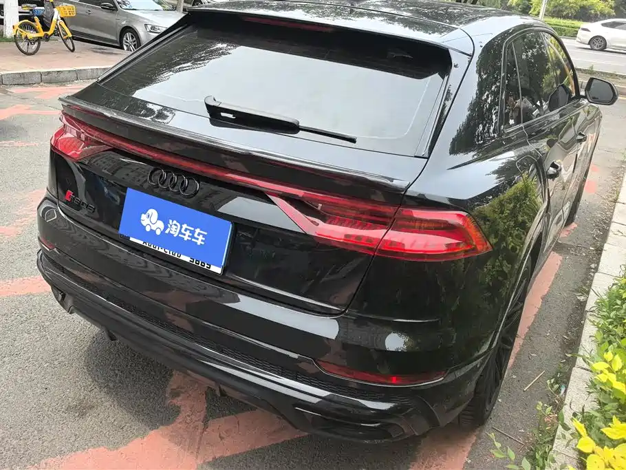 Audi Q8 2021 55 TFSI Luxury