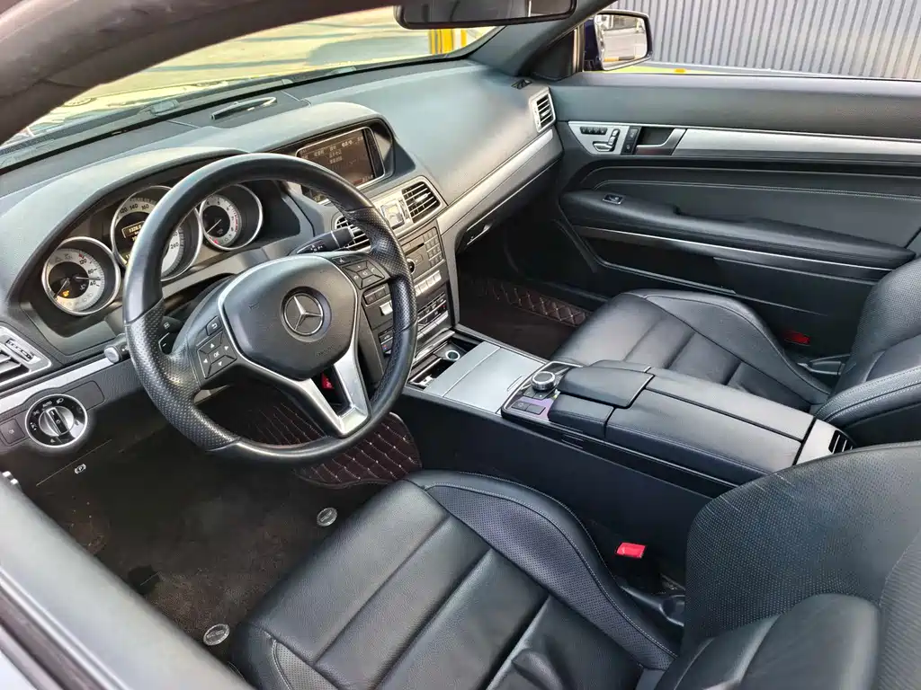 MERCEDES-BENZ E CLASS