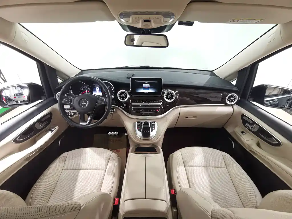 MERCEDES-BENZ V CLASS