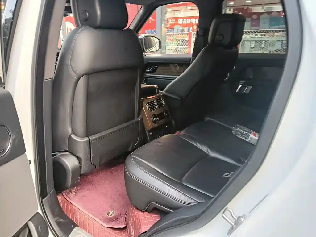 Land Rover Range Rover — миниатюра 5