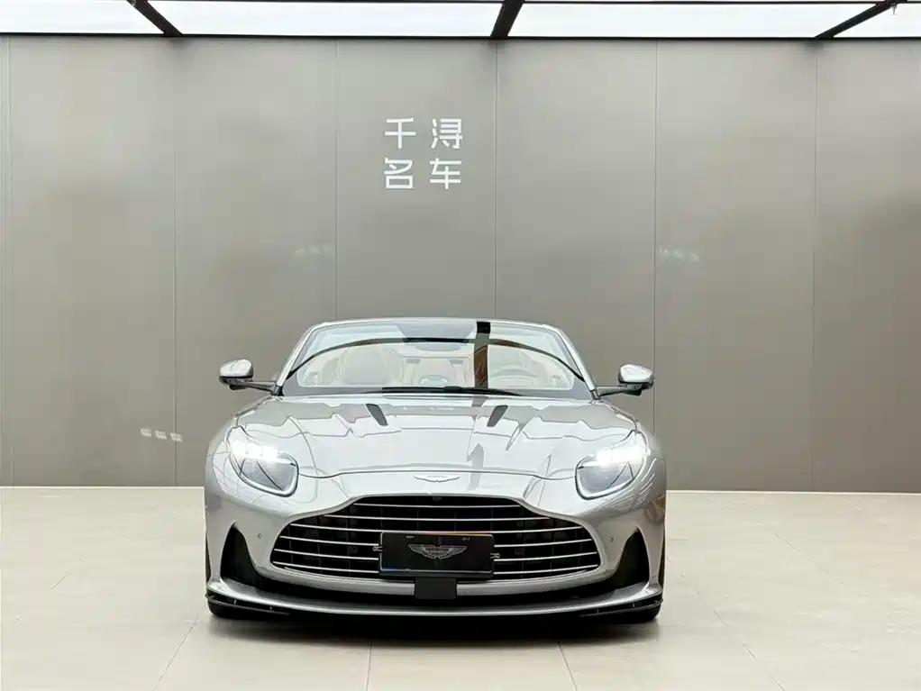Aston Martin DB12 2023 4.0T V8 Volante