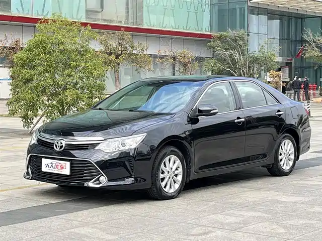 TOYOTA CAMRY 2017