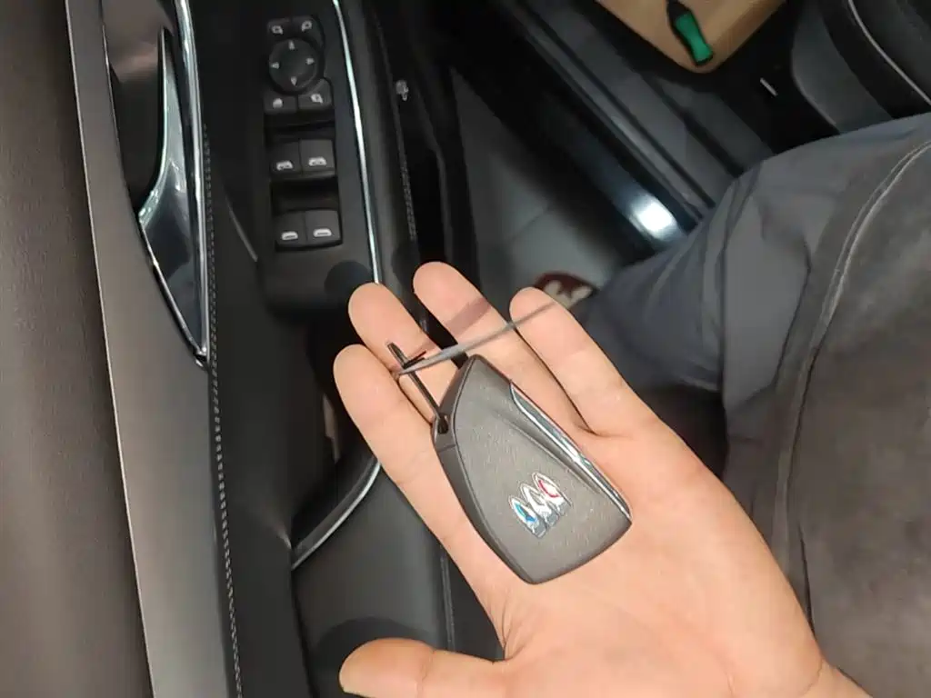 Buick Envision Plus Plus 2025 Plus 28T Platinum