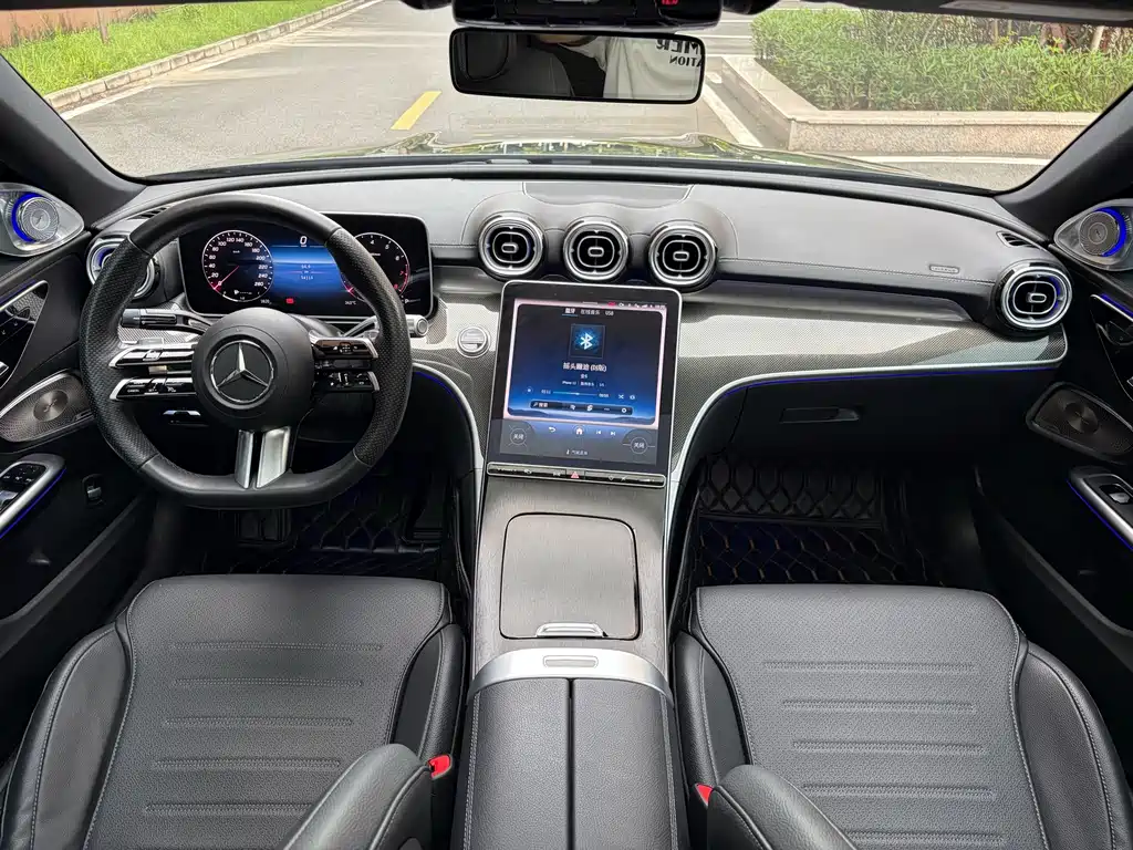 Mercedes-Benz C-Class — миниатюра 6