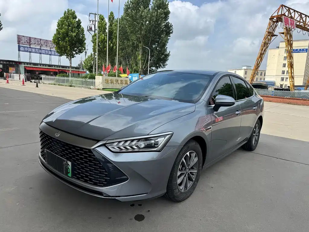 2025 BYD Qin - zdjęcie 1 z 17