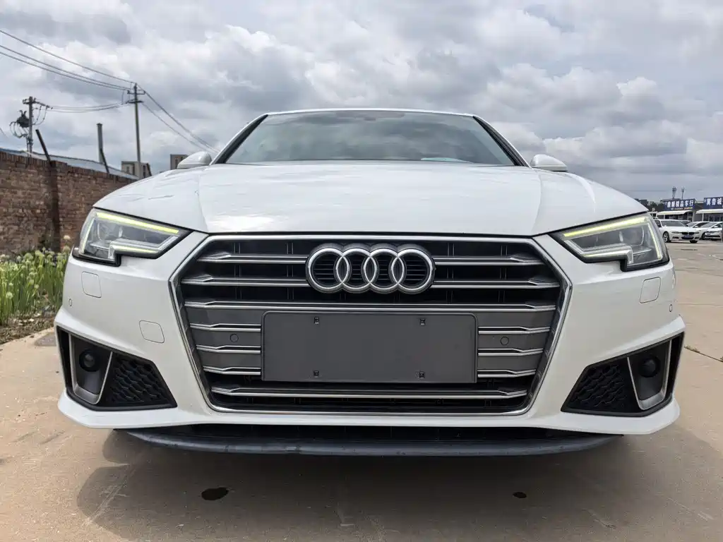 Audi A4L 2020