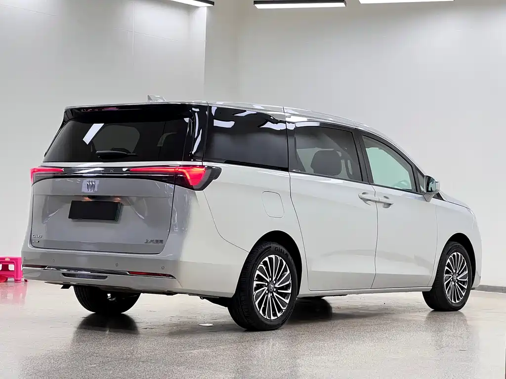 Buick GL8 2025 Premium