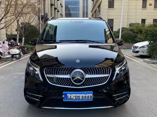 MERCEDES-BENZ V CLASS