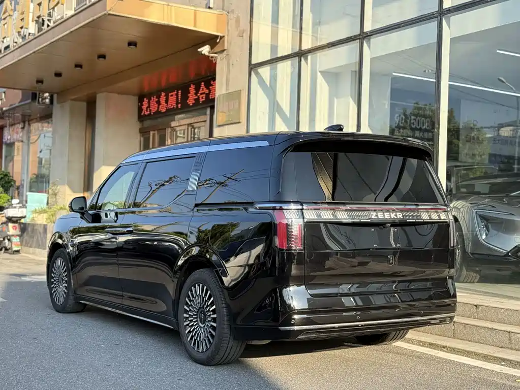 ZEEKR EXTREME KRYPTON 009