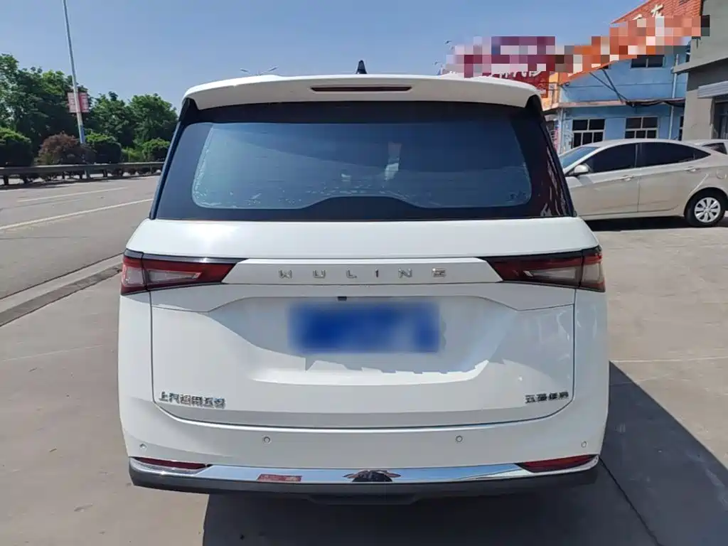 Wuling Jiachen 2022 1.5L MT Enjoy Comfort
