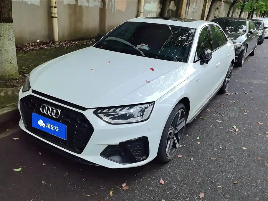 Audi A4L 2024 40 TFSI Luxury
