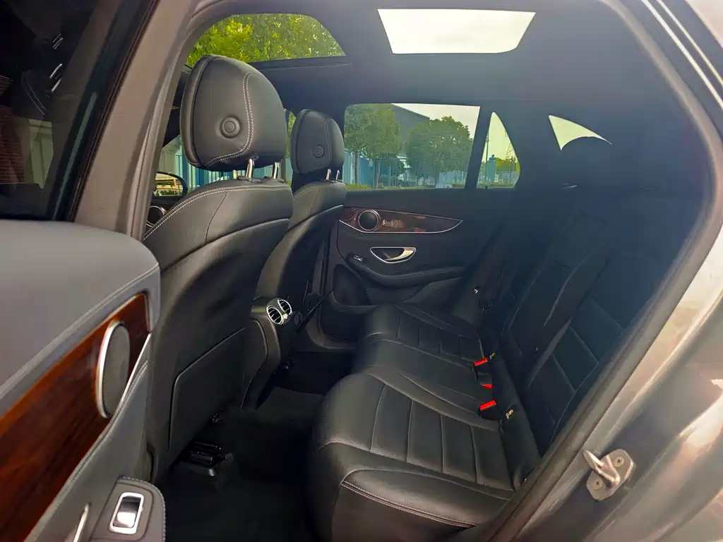 Mercedes-Benz GLC 2017 GLC 260 4MATIC