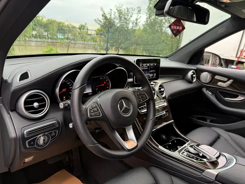 Mercedes-Benz GLC — миниатюра 15