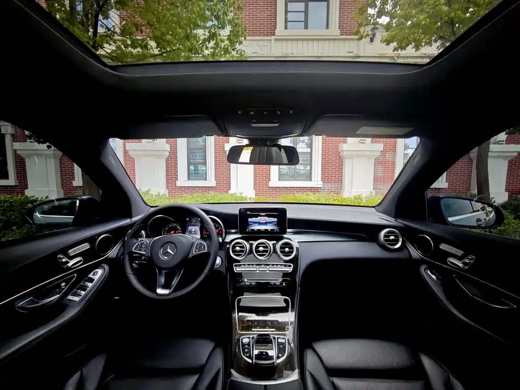 Mercedes-Benz GLC 2017 GLC 260 4MATIC