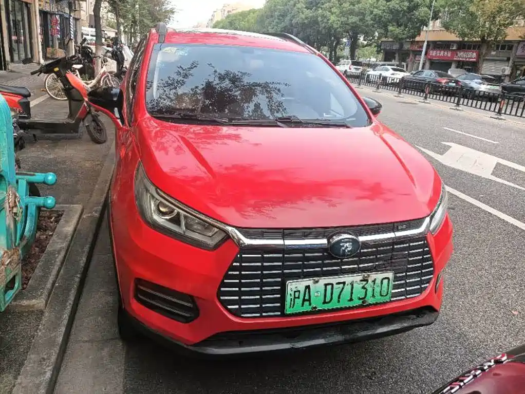 BYD Yuan EV — миниатюра 4