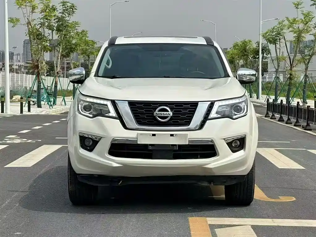 Nissan Terra 2018 2.5L AT Luxury