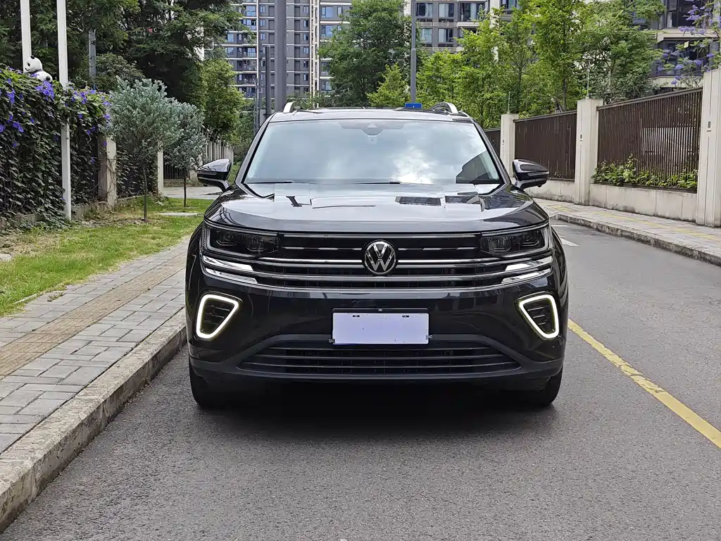 Volkswagen Tavendor 2024 330TSI Luxury
