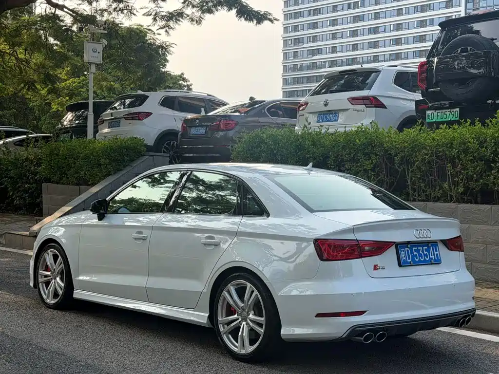 Audi S3 — миниатюра 11