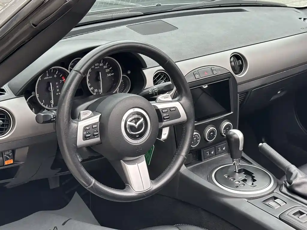 Mazda MX-5 2.0, фото 12
