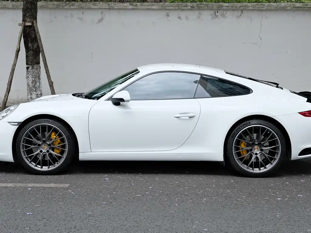 Porsche 911 2016 Carrera 3.0T