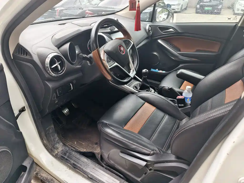 BYD Yuan 2016 1.5L MT Luxury