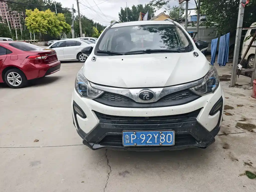 BYD Yuan 2016 1.5L MT Luxury