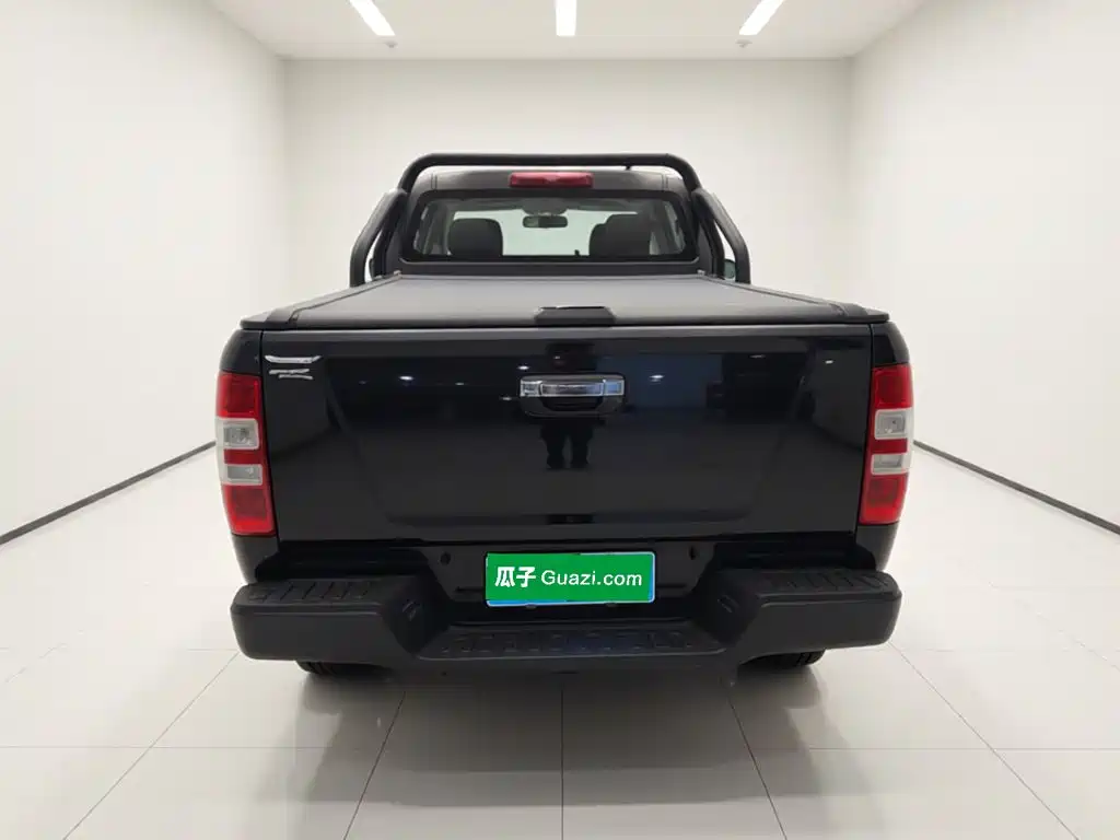 Isuzu RE-MAX Ruimai — миниатюра 3