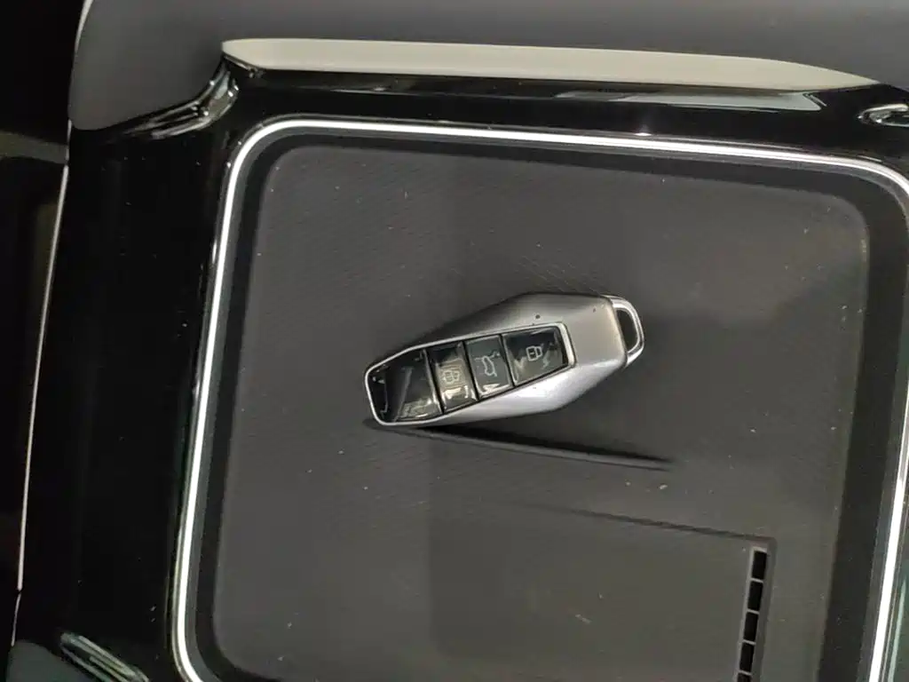 iCAR iCAR 03 — миниатюра 9