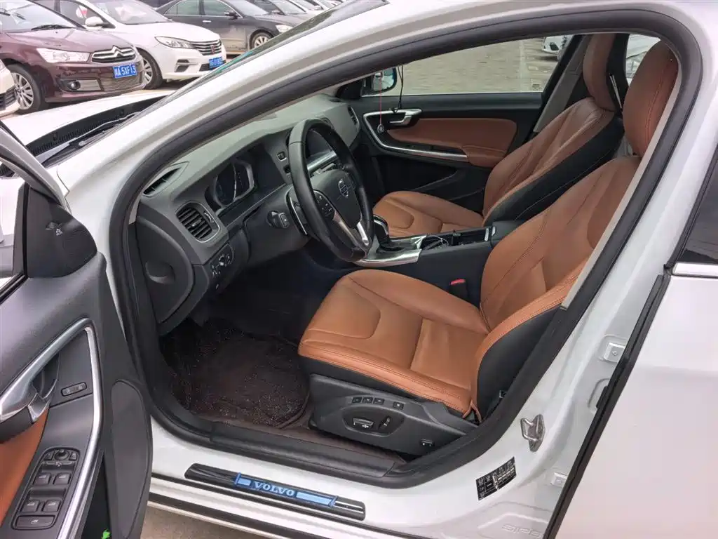 Volvo S60 2015 S60L T5