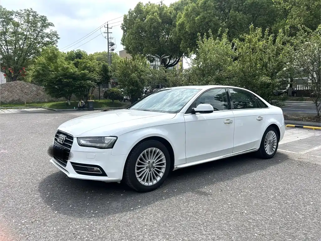 Audi A4L 2016