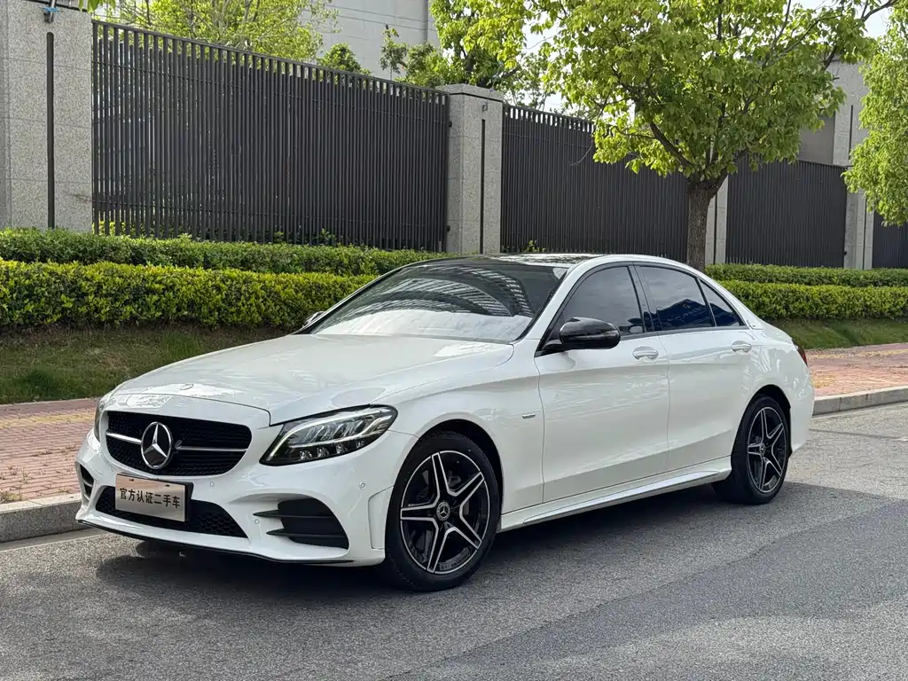 Mercedes-Benz C-Class 2021