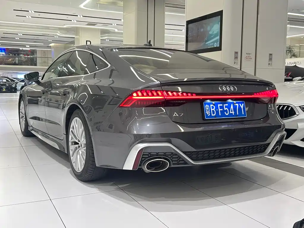 AUDI A7