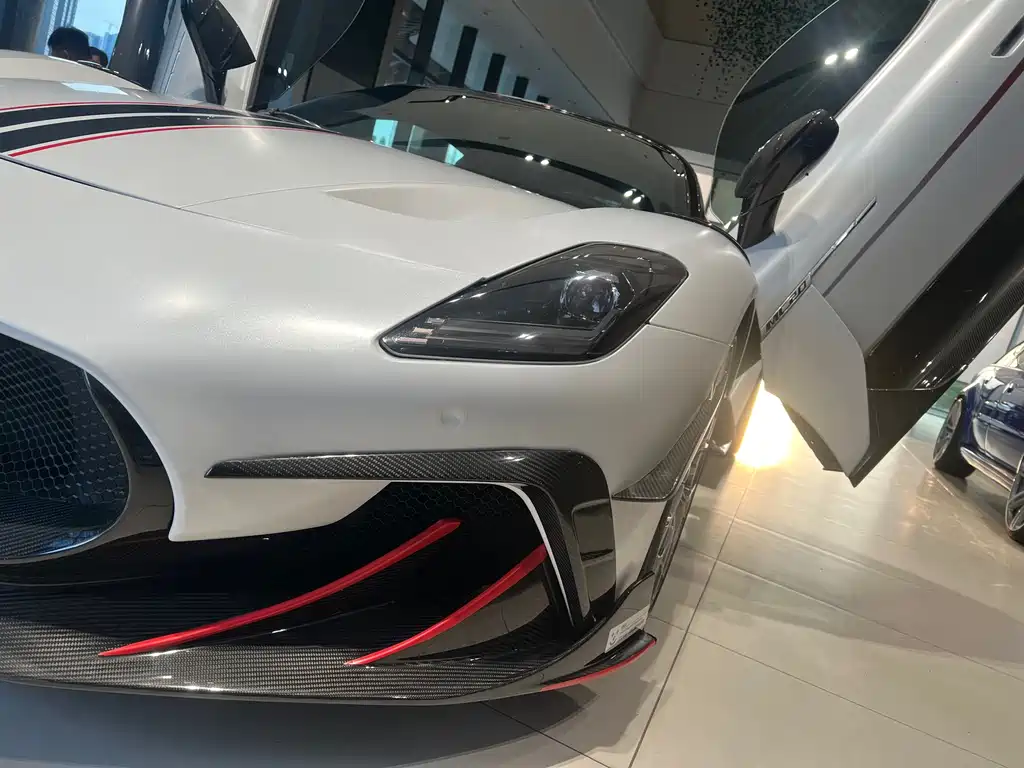 Maserati MC20 — миниатюра 8