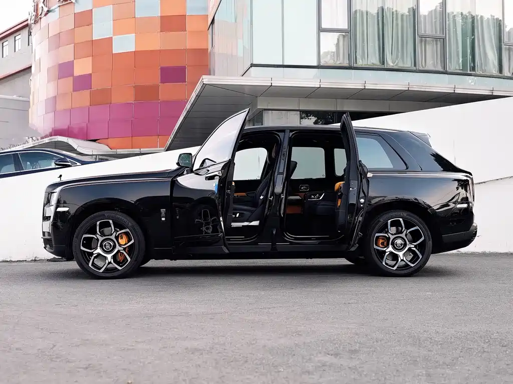 ROLLS-ROYCE CULLINAN