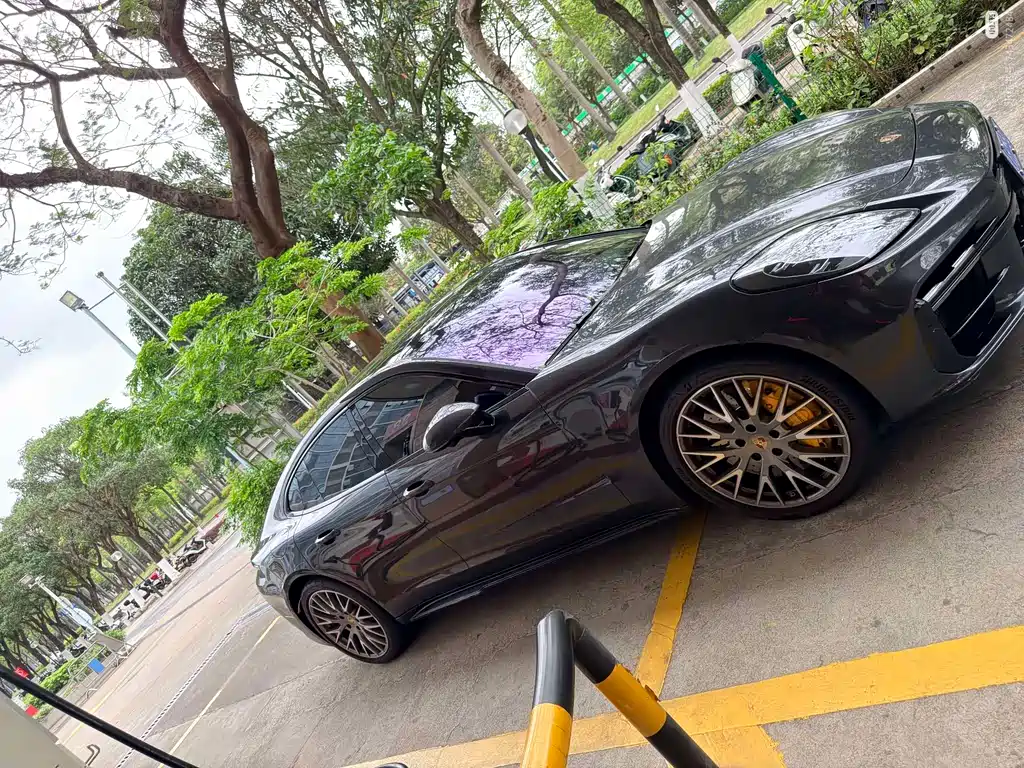 Porsche Panamera 2025