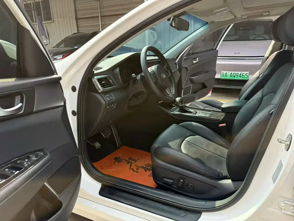 Kia K5 2017 2.0L AT 15 LUX