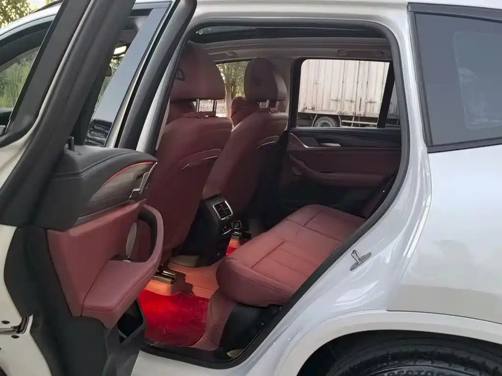 BMW X3 — миниатюра 7